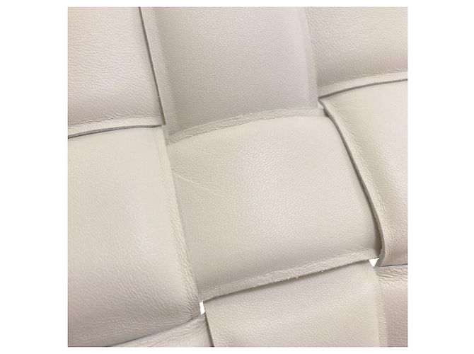 Borsa a Spalla Padded Cassette di Bottega Veneta Bianco - vista 11