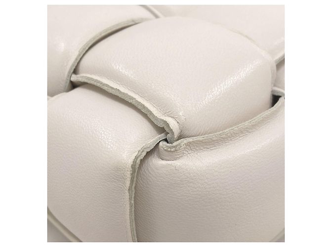 Borsa a Spalla Padded Cassette di Bottega Veneta Bianco - vista 20