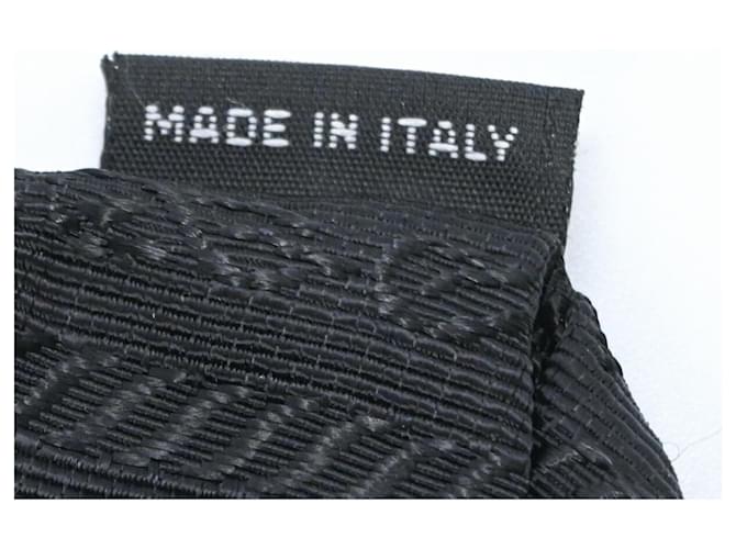 PRADA Re-Edition 2005 Borsa a Spalla in Nylon e Pelle Nero - vista 11
