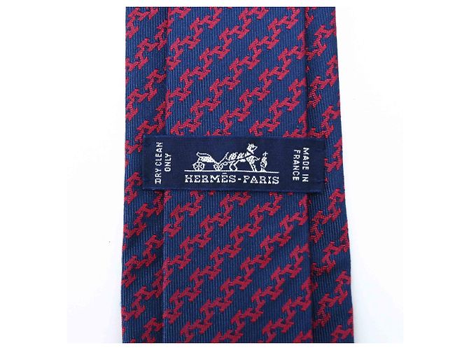 Cravatta in seta Hermès in blu navy e rosso - vista 10