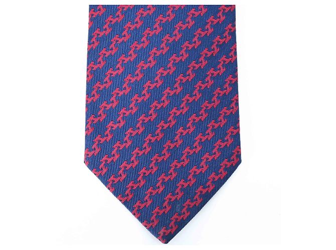 Cravatta in seta Hermès in blu navy e rosso - vista 4