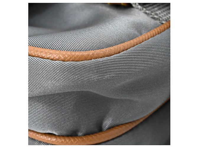 Borsa a Spalla Triangle in Re-Nylon Tessuto di Prada Marrone Nero - vista 15