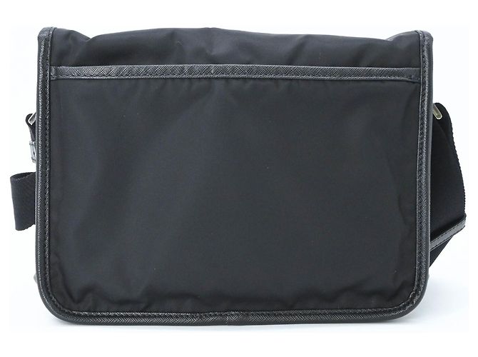 Borsa a Spalla Triangle in Re-Nylon Tessuto di Prada Marrone Nero - vista 3