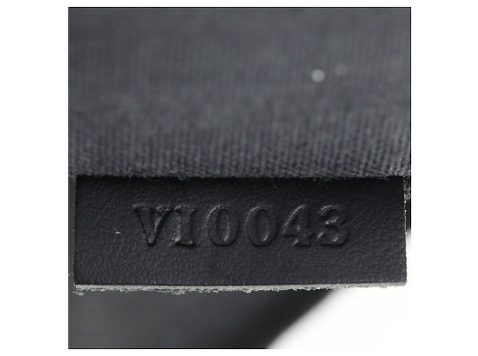 Borsa a Spalla Saratov PM Louis Vuitton Nero Grigio - vista 19