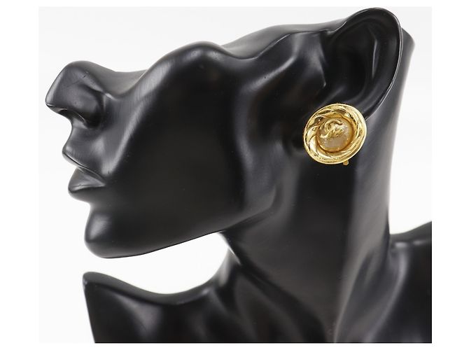 Orecchini a clip vintage Coco Mark di Chanel - vista 2