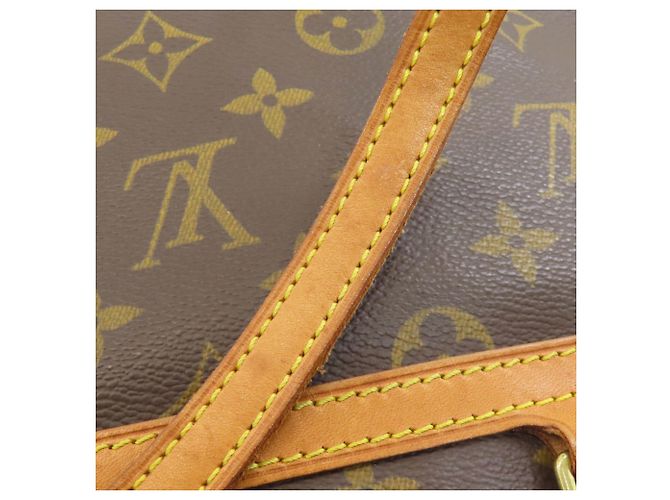 Borsa Louis Vuitton M51141 Coussin GM Marrone Monogramma - vista 13
