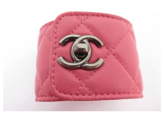 NUOVO BRACCIALE CHANEL CHIUSURA TIMELESS A61066 15,5CM IN PELLE QUILT ROSA - vista 5