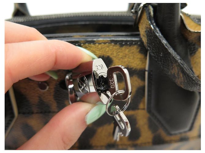BOLSO DE MANO LOUIS VUITTON CITY STEAMER MM ANIMAL SALVAJE LEOPARDO - vista 8
