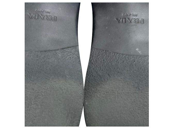 Mocassini in pelle nera Prada spazzolata Nero - vista 10