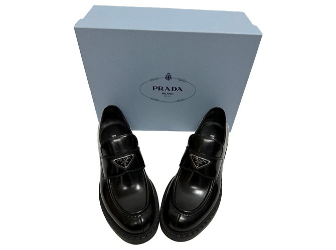 Mocassini in pelle nera Prada spazzolata Nero - vista 13