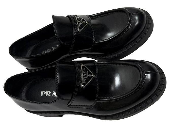 Mocassini in pelle nera Prada spazzolata Nero - vista 5