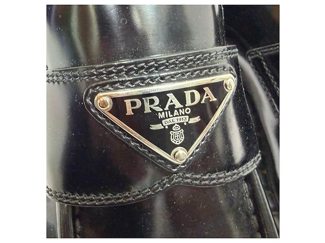 Mocassini in pelle nera Prada spazzolata Nero - vista 6