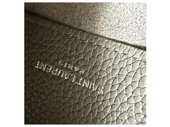 Bolsa Sac De Jour Nano da Saint Laurent em couro cinza - vista 7