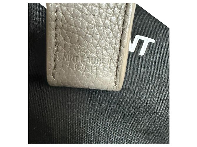 Bolsa Sac De Jour Nano da Saint Laurent em couro cinza - vista 8