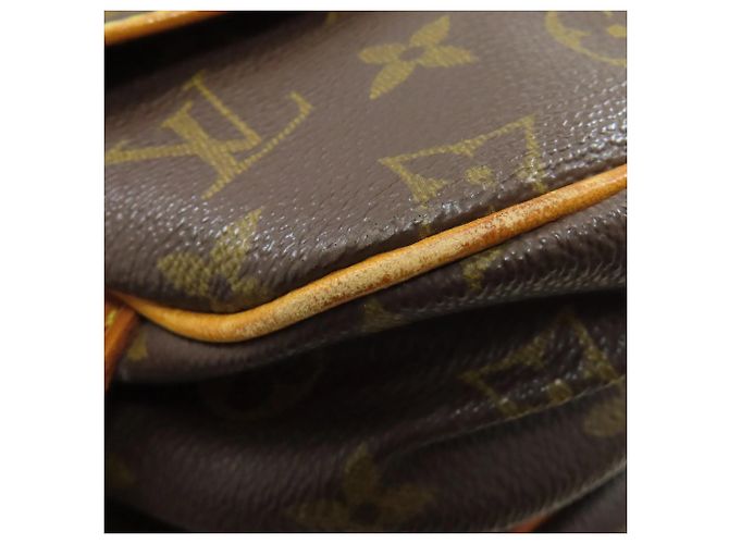 Borsa a Spalla Saumur MM M40710 Louis Vuitton Monogramma - vista 24