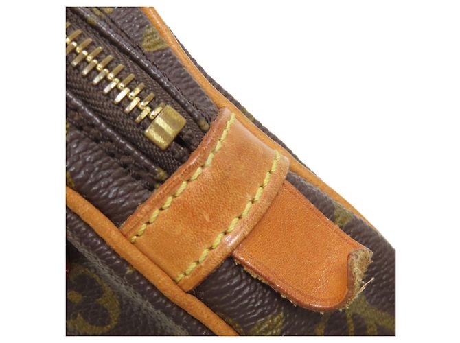Borsa a Spalla Pochette Marly di Louis Vuitton Monogramma - vista 12