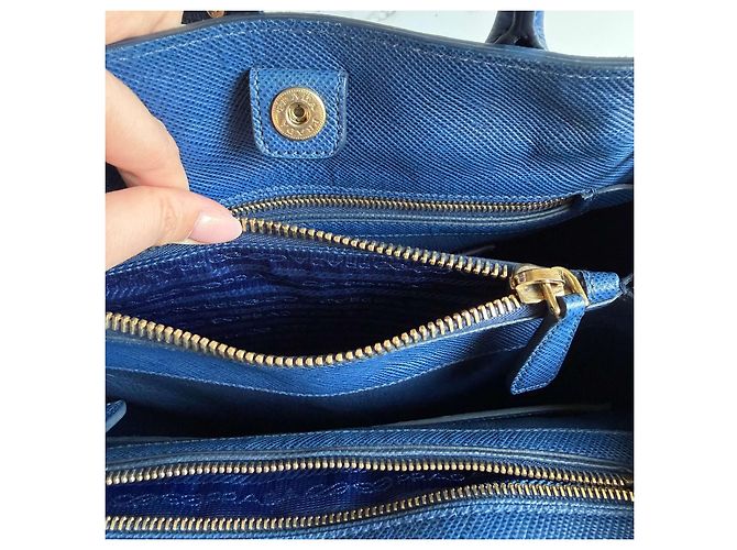 Borsa a mano aperta Promenade in pelle Saffiano blu di Prada - vista 17
