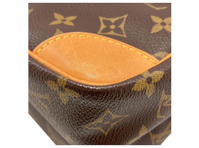 Bolsa de Ombro Amazon M45236 da Louis Vuitton Monograma - vista 14
