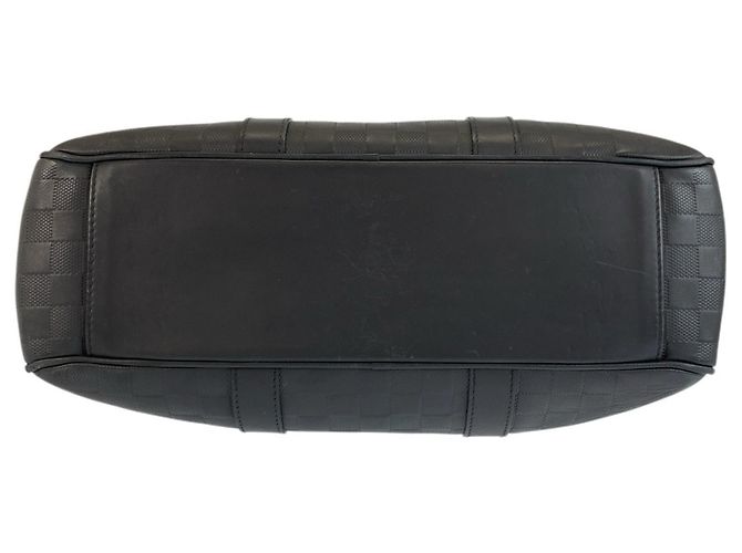Sac à main Tadao PM Damier Infini de Louis Vuitton Noir - vue 10