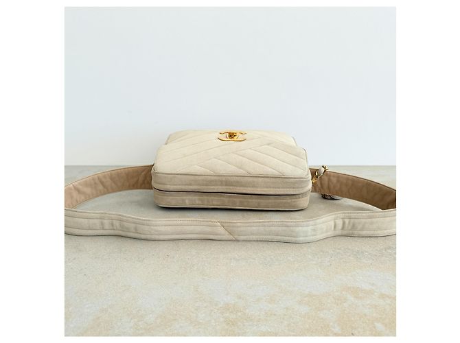 Maxi in suede vintage di Chanel Beige - vista 3