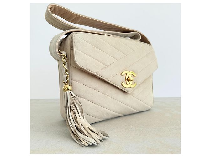 Maxi in suede vintage di Chanel Beige - vista 9
