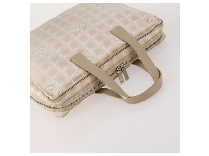 CHANEL Nuova Borsa Tote da Viaggio in Nylon 2 Set Rosa Beige CC Auth ti3896 - vista 5