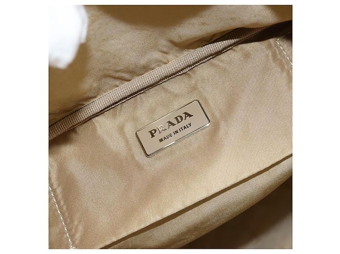 Borsa Boston PRADA in nylon argento beige Auth 176900 - vista 19