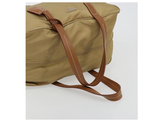 Borsa Boston PRADA in nylon argento beige Auth 176900 - vista 7