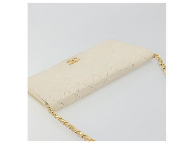 CHANEL Matelassé Schultertasche aus Lammleder Weiß Gold CC Auth BA12264 Golden - Ansicht 6