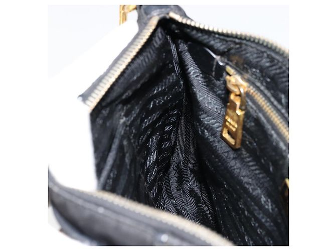 Borsa a Spalla PRADA Nylon Nero Oro Auth 176186A D'oro - vista 21