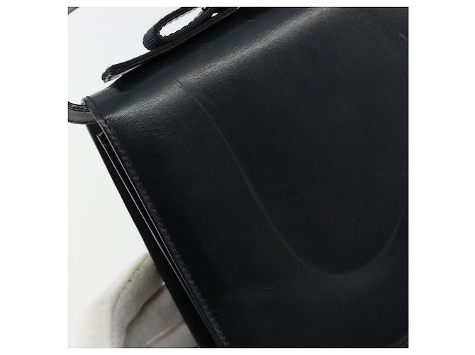 Borsa a Spalla Vala in Pelle Blu Navy e Oro Salvatore Ferragamo Auth ka4099 D'oro - vista 10