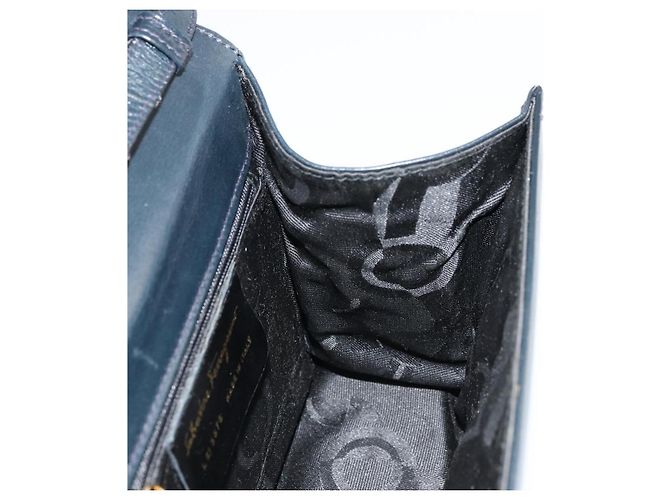 Borsa a Spalla Vala in Pelle Blu Navy e Oro Salvatore Ferragamo Auth ka4099 D'oro - vista 21