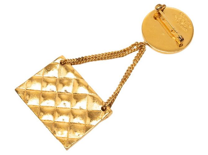 Timeless Spilla Matelassé Vintage Coco Mark di Chanel D'oro - vista 2