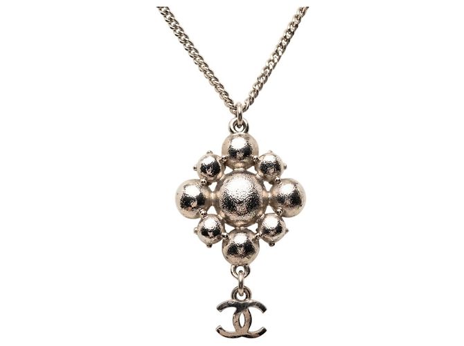 Collana Pendente a Catena Coco Mark di Chanel Argento - vista 2