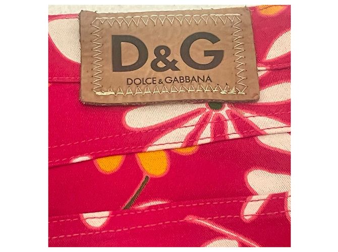 Leckender roter DOLCE & GABBANA Rock mit Gänseblümchenmuster, neu Mehrfarben - Ansicht 2