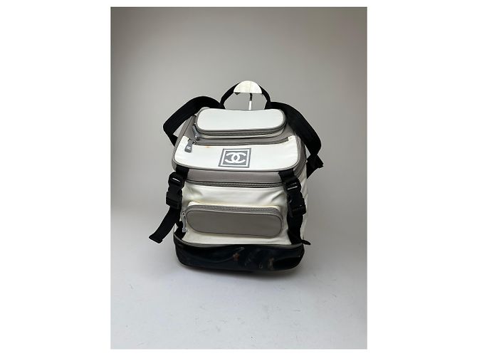 Mochila vintage CHANEL em nylon creme e preto Bege - vista 7