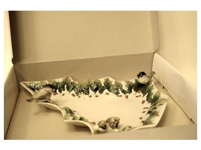 Autre Marque Franz Collection Winter Wonderland Chickadee Tree Teller Braun Weiß Rot Grün - Ansicht 10