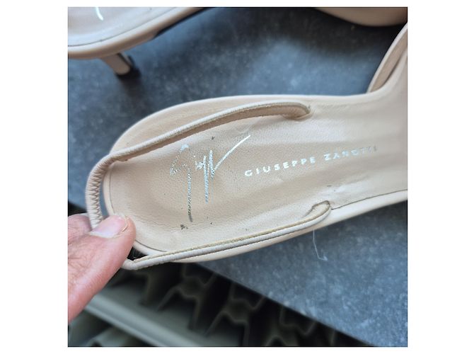 Décolleté Slingback Giuseppe Zanotti color crema Beige - vista 4
