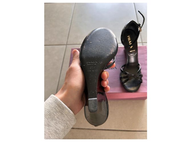 Prada schwarze Lackleder-Wedgesandalen - Größe 37 IT - Ansicht 2