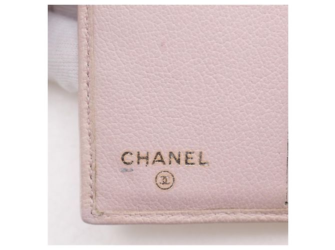 Cartera bi-fold Camelia de Chanel en cuero rosa - vista 12