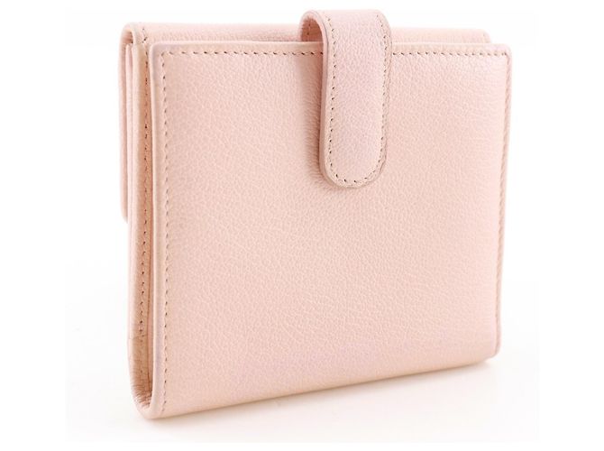 Cartera bi-fold Camelia de Chanel en cuero rosa - vista 3