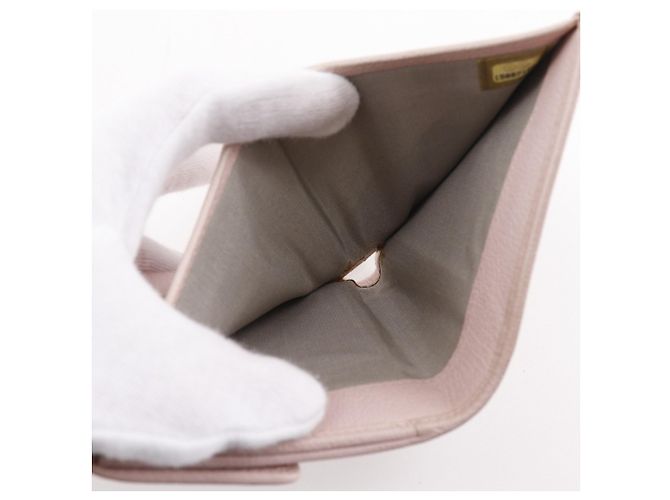 Cartera bi-fold Camelia de Chanel en cuero rosa - vista 5