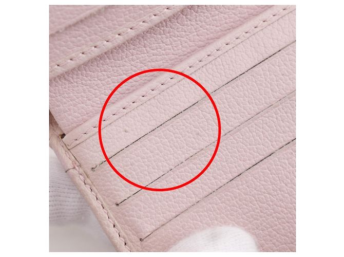 Cartera bi-fold Camelia de Chanel en cuero rosa - vista 8
