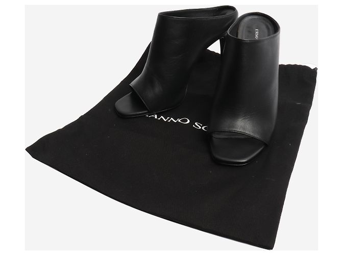 Ermanno Scervino Mule in pelle nera con punta aperta - taglia EU 38 Nero - vista 6