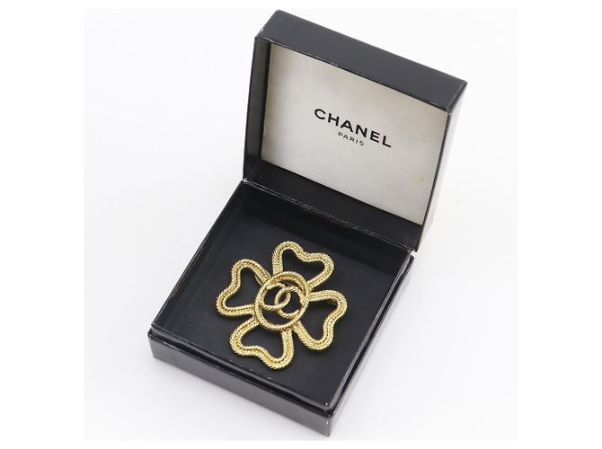 Spilla vintage Chanel Clover Coco Mark - vista 8