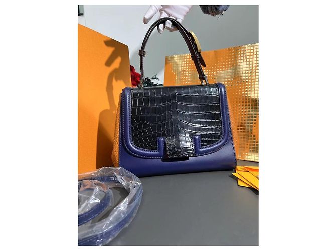 Borsa Fendi in pelle di coccodrillo blu - vista 4