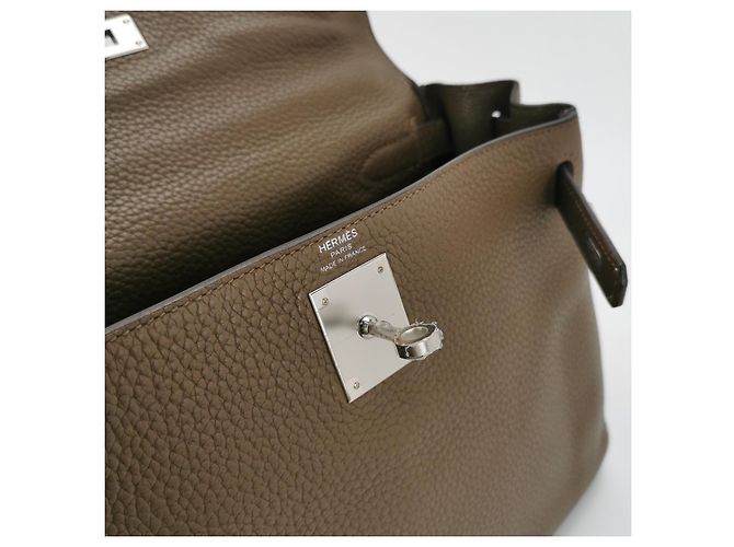 Borsa a mano Hermès Lovecraft 28 pelle Togo grigio - vista 9