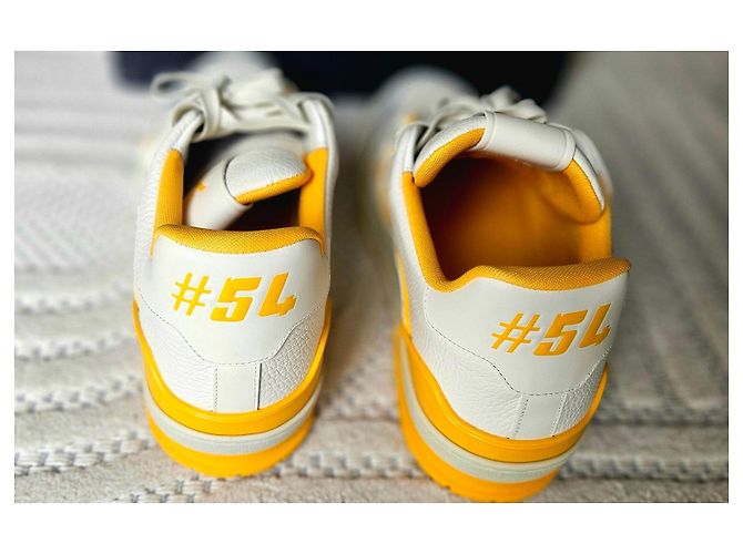 Louis Vuitton Sneaker LV Trainer Bianco Grigio Giallo - vista 11