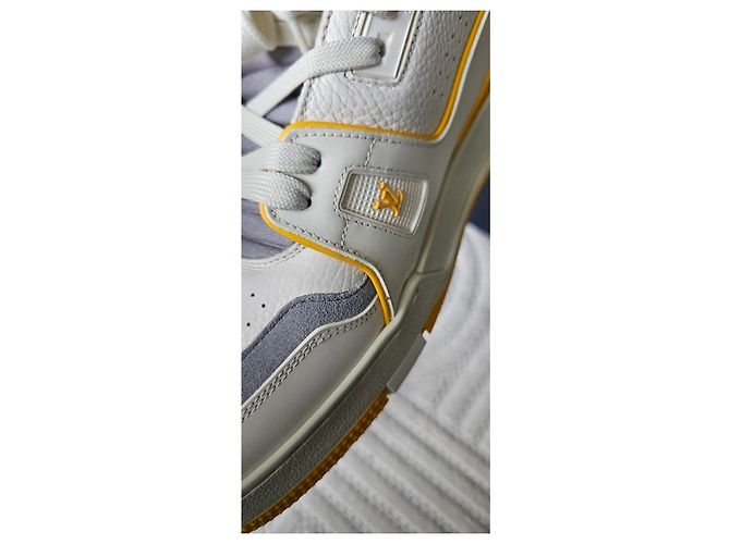 Louis Vuitton Sneaker LV Trainer Bianco Grigio Giallo - vista 15