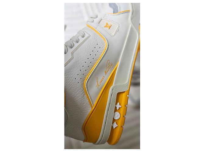 Louis Vuitton Sneaker LV Trainer Bianco Grigio Giallo - vista 5
